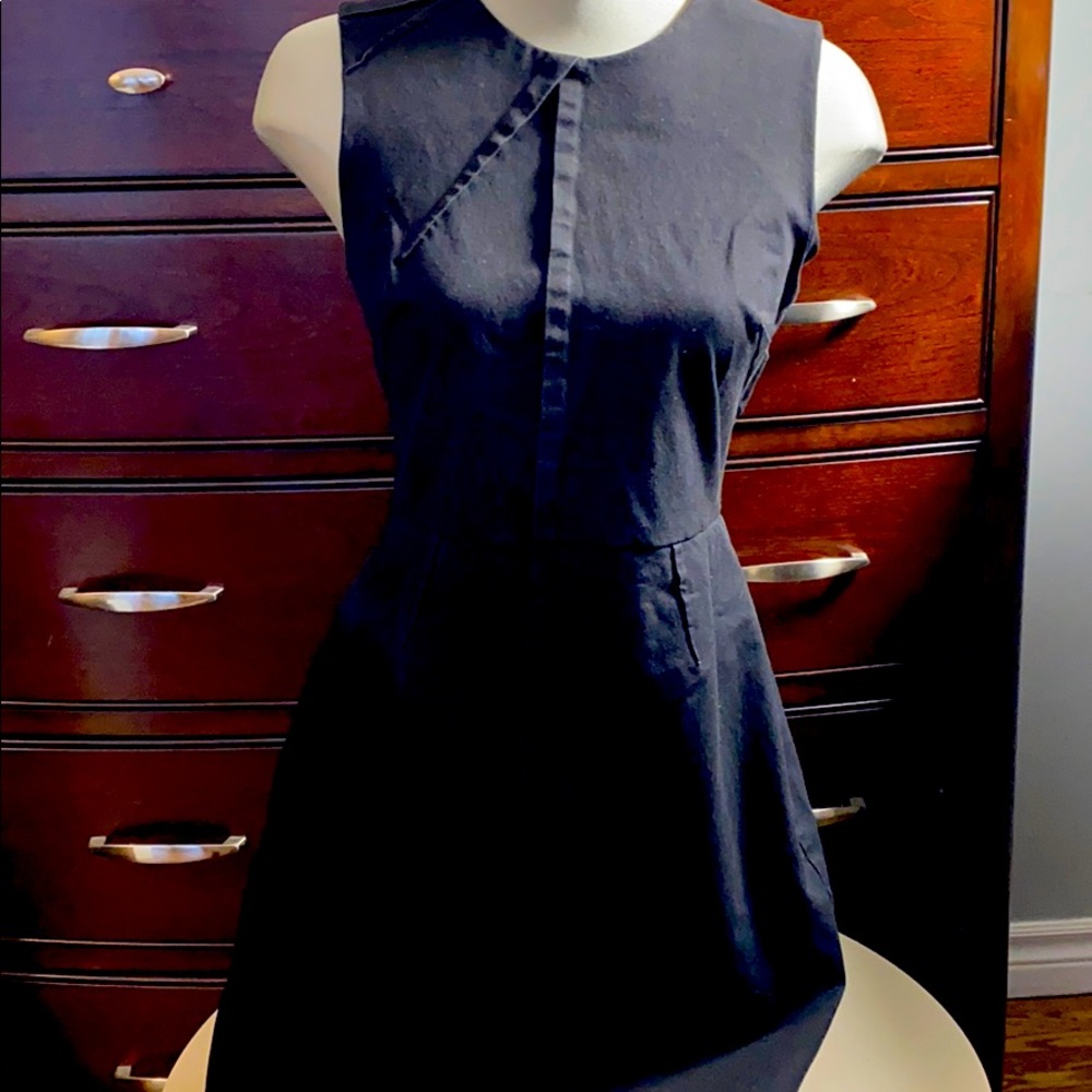 Banana Republic black stretchy sheath midi dress